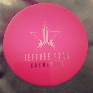 Jeffree Star Skin Frost (DARK HORSE)